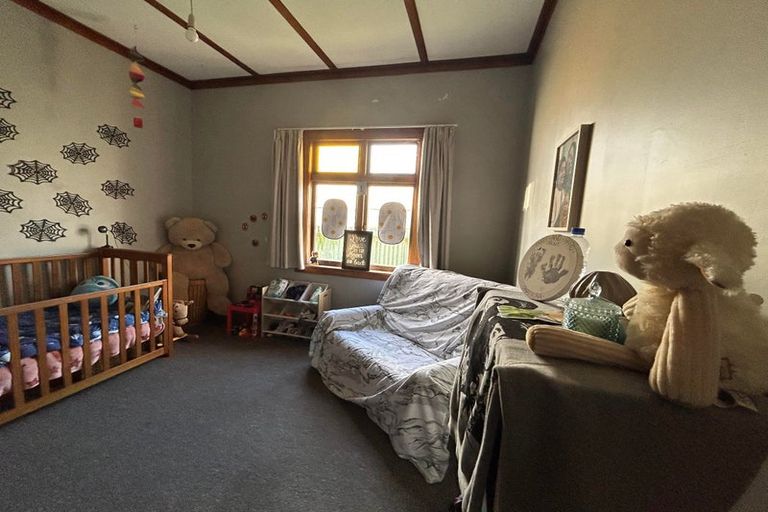 Photo of property in 196 Main Road South, Levin, 5510