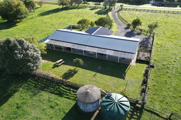 Photo of property in 112 Avenue Road, Foxton, 4891