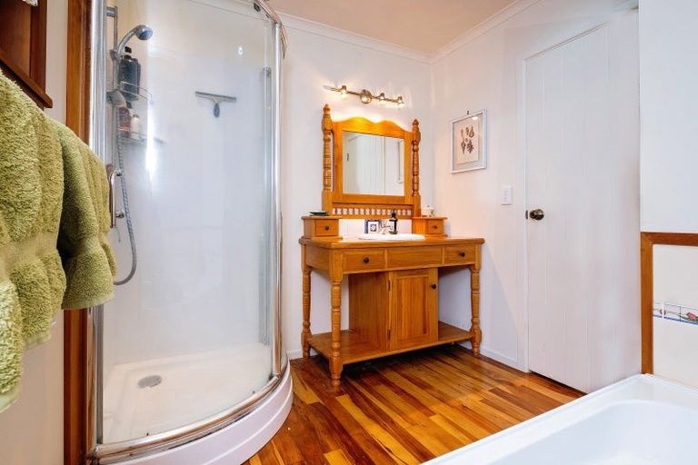 Photo of property in 19 Kuku Street, Te Awanga, 4102