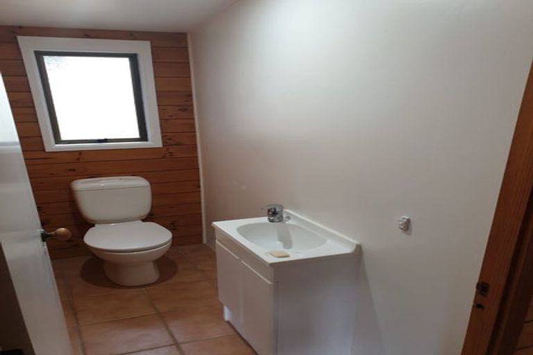 Photo of property in 9 Charles Prevost Drive, The Gardens, Auckland, 2105