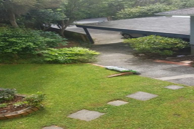 Photo of property in 1 Westhaven Drive, Tawa, Wellington, 5028