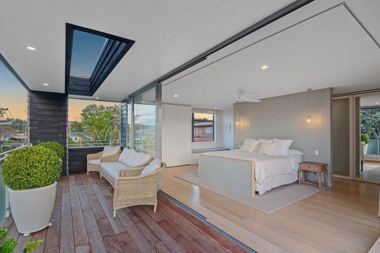 Photo of property in 37 Laurence Street, Manly, Whangaparaoa, 0930