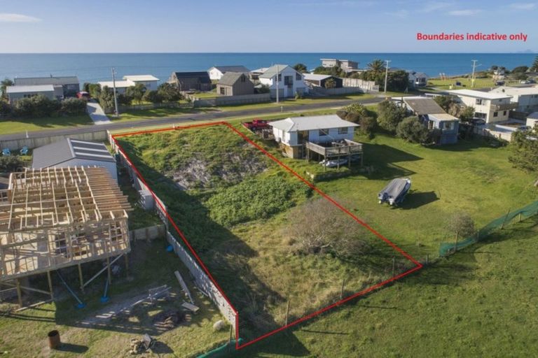 Photo of property in 152 Pukehina Parade, Pukehina, Te Puke, 3189