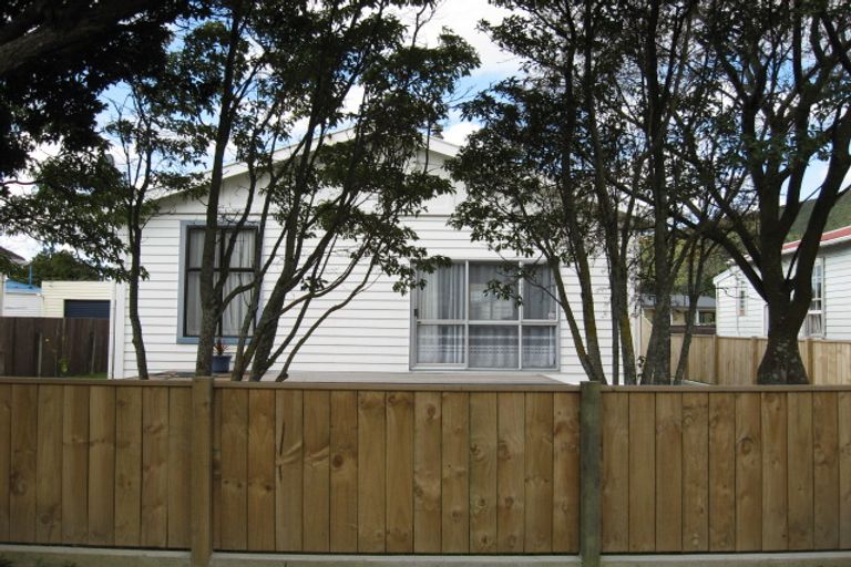 Photo of property in 68 Bell Road, Waiwhetu, Lower Hutt, 5010