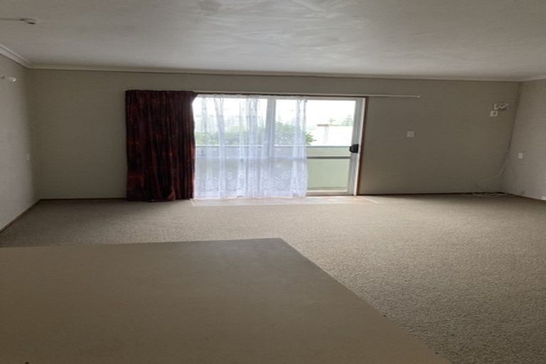 Photo of property in 22 Shortland Street, Regent, Whangarei, 0112