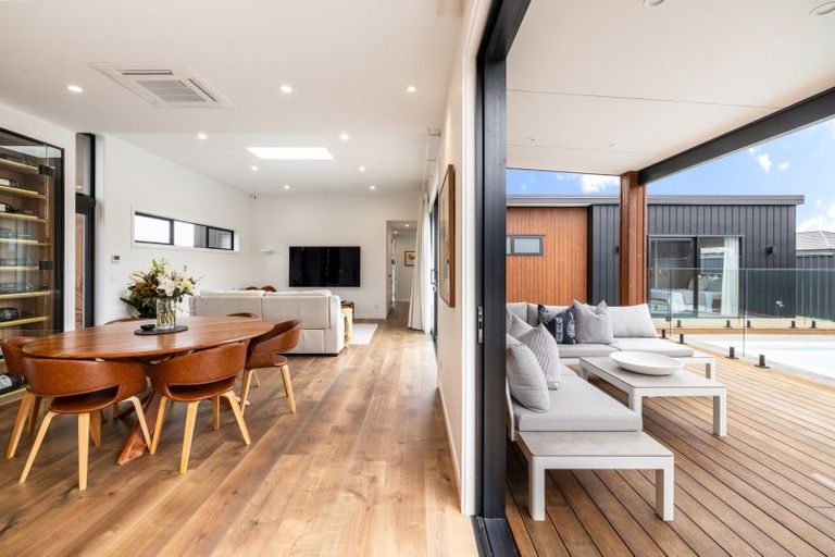 Photo of property in 2 Hikawera Drive, Frimley, Hastings, 4120