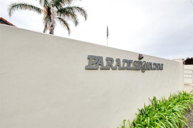 Photo of property in 56 Gillies Crescent, Waimarama, Havelock North, 4294