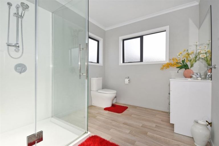 Photo of property in 51 Valley Road, Hikurangi, 0114