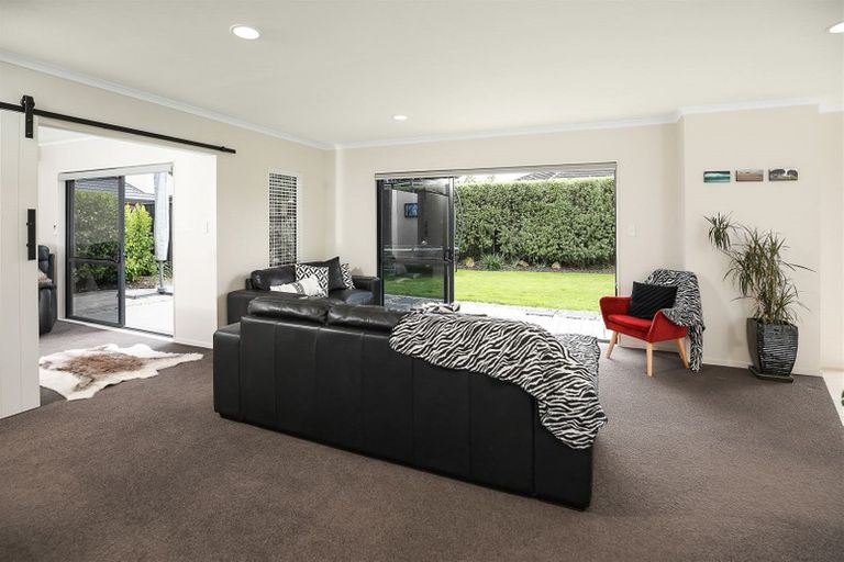 Photo of property in 35 Keswick Crescent, Huntington, Hamilton, 3210