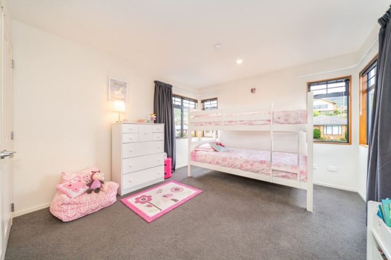 Photo of property in 3 Birkinshaw Grove, Riverstone Terraces, Upper Hutt, 5018