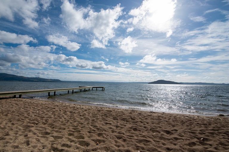 Photo of property in 13 Holden Avenue, Holdens Bay, Rotorua, 3010