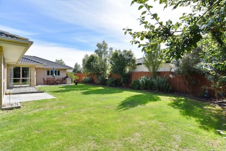 Photo of property in 8 James Drive, Woodend, 7610