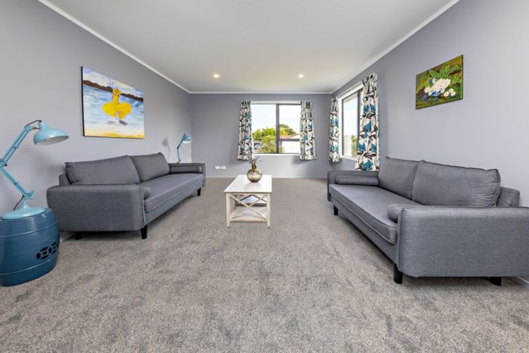 Photo of property in 4 Ririno Place, Manurewa, Auckland, 2102
