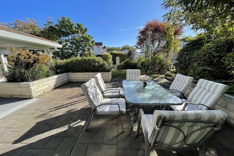 Photo of property in 4 Rowanwood Close, Halswell, Christchurch, 8025