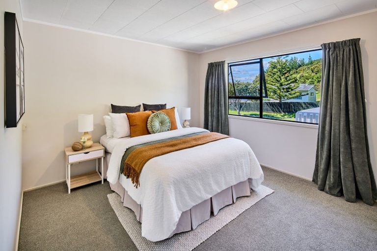 Photo of property in 55 Omapere Street, Whitby, Porirua, 5024