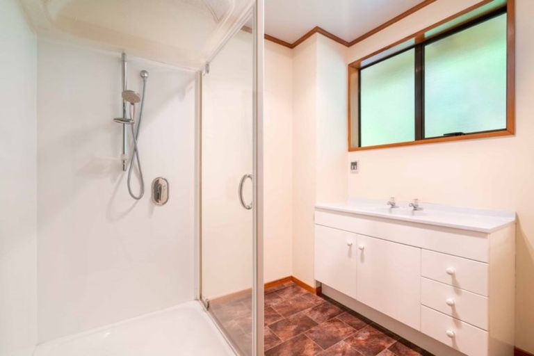 Photo of property in 54 Glenross Street, Glenross, Dunedin, 9011