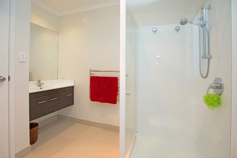 Photo of property in 35 Cape Cod Drive, Gulf Harbour, Whangaparaoa, 0930