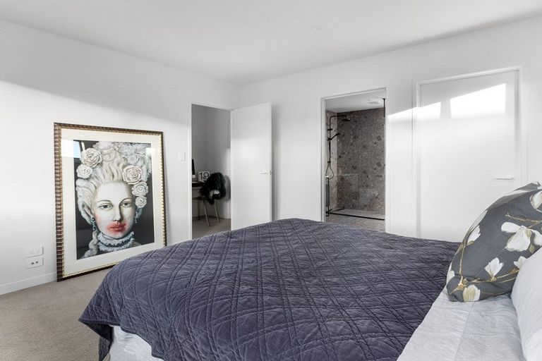 Photo of property in 992a Papamoa Beach Road, Papamoa Beach, 3118