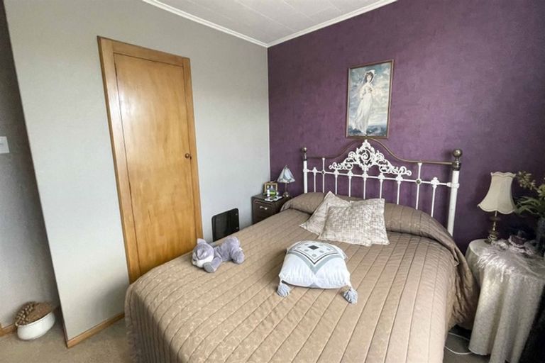 Photo of property in 77 O'byrne Place, Waikiwi, Invercargill, 9810