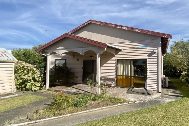Photo of property in 12 Lawrence Avenue, Te Aroha, 3320