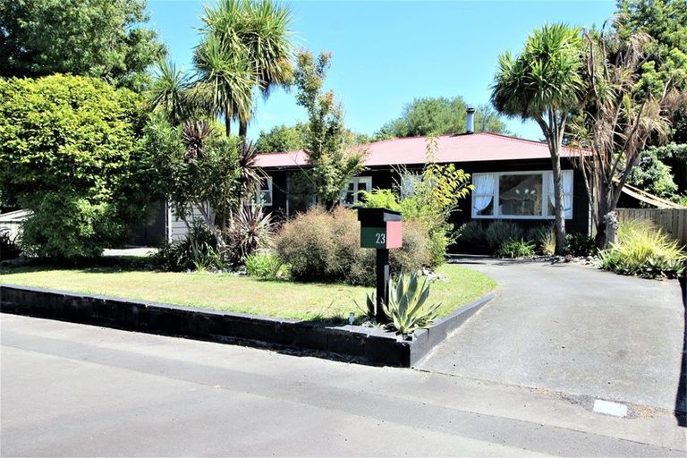 Photo of property in 23 Ormond Street, Woodville, 4920