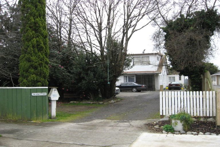 Photo of property in 601 Queen Street East, Levin, 5510