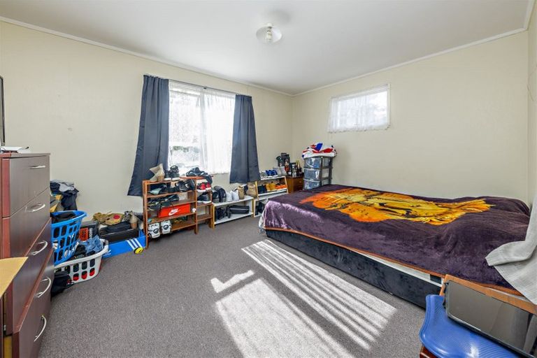 Photo of property in 14 Killington Crescent, Mangere, Auckland, 2022