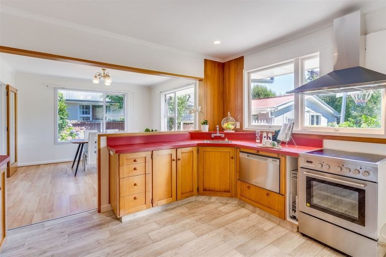 Photo of property in 18 Carruthers Street, Ilam, Christchurch, 8041