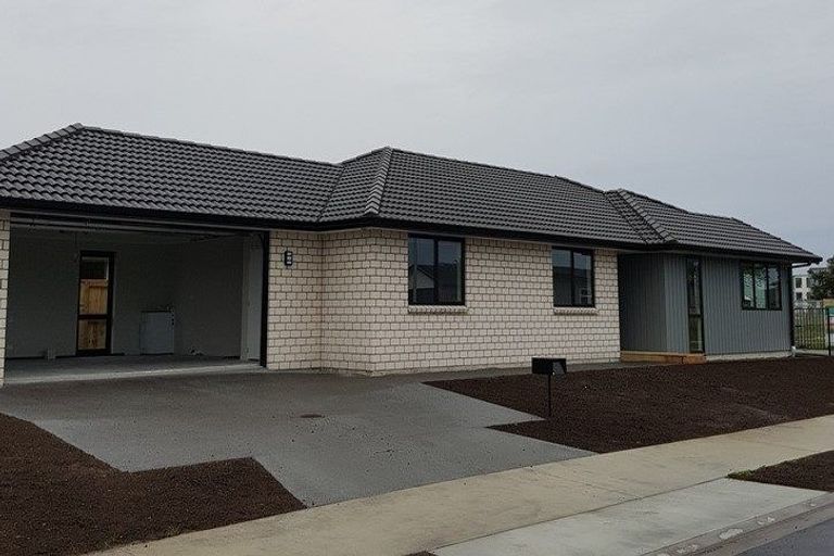 Photo of property in 1 Fontana Street, Papamoa, 3118