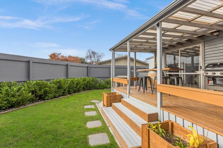 Photo of property in 37 O'dowd Road, Taradale, Napier, 4112