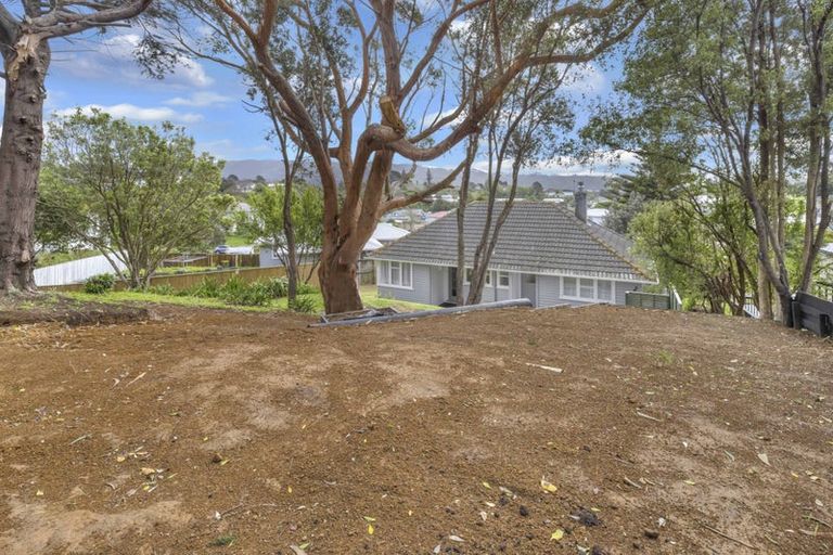Photo of property in 9 Hampshire Street, Cannons Creek, Porirua, 5024