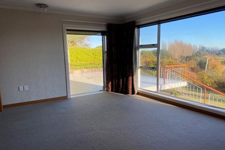 Photo of property in 413 Cashmere Road, Westmorland, Christchurch, 8025