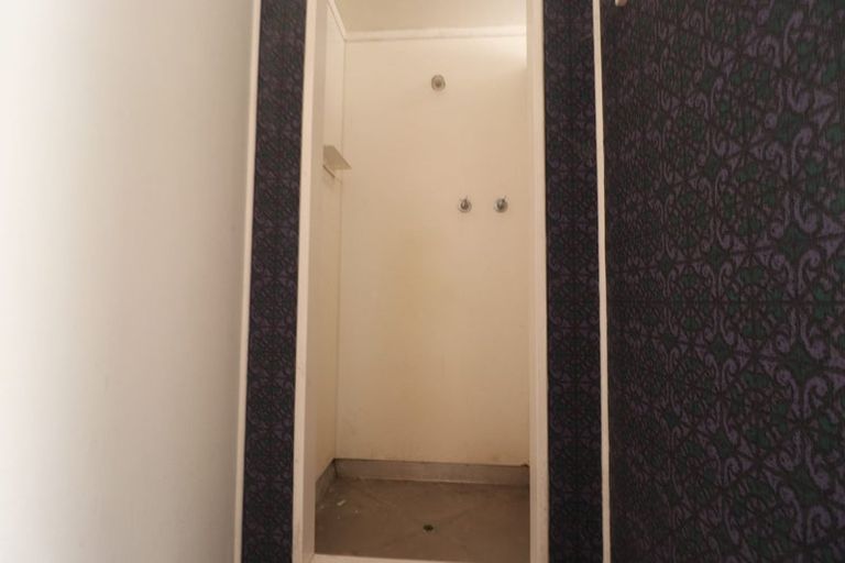 Photo of property in 11 Ellice Road, Totara Vale, Auckland, 0629