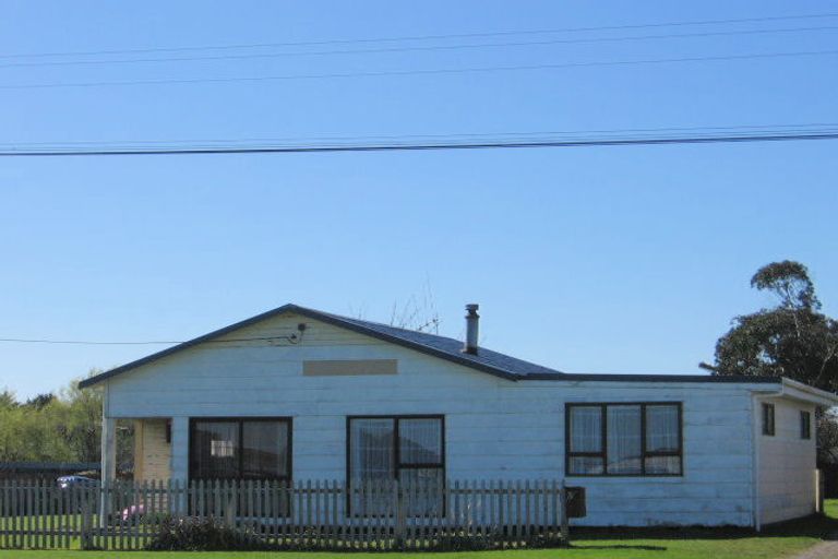 Photo of property in 36 Futter Street, Foxton, 4814