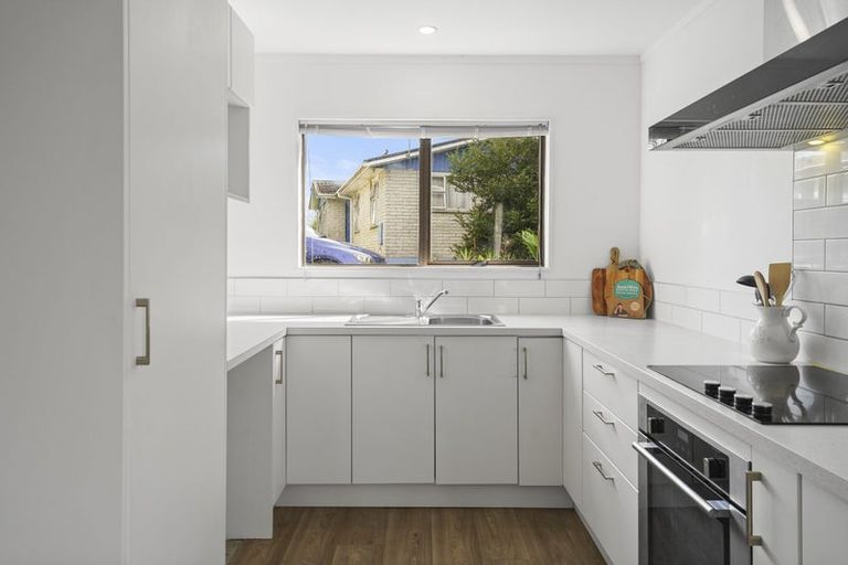 Photo of property in 12b Pennington Place, Welcome Bay, Tauranga, 3112