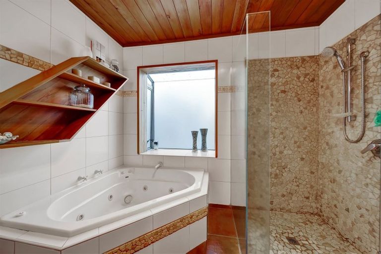 Photo of property in 15 Dives Avenue, Hawera, 4610