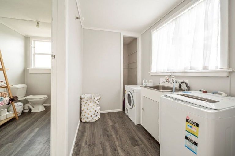 Photo of property in 377a Waihi Road, Normanby, Hawera, 4614