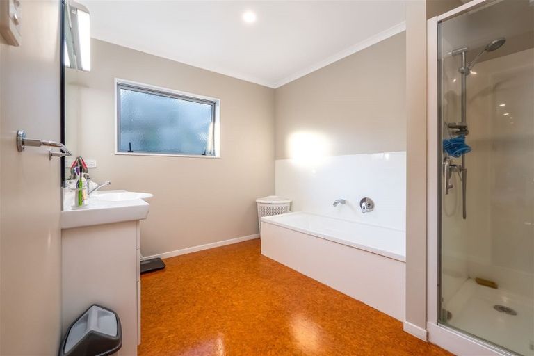 Photo of property in 5 Deeming Road, Okiato, Russell, 0272