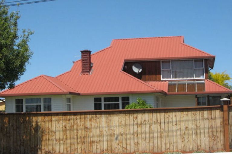 Photo of property in 50 Farquhars Road, Redwood, Christchurch, 8051