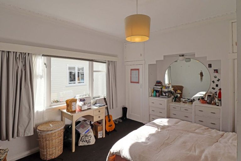 Photo of property in 23 Glamis Avenue, Strathmore Park, Wellington, 6022