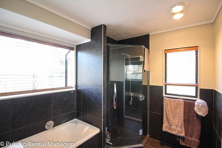 Photo of property in 8 Hakea Place, Totara Heights, Auckland, 2105