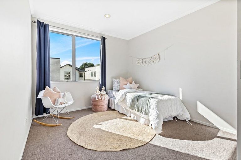 Photo of property in 11 Kauri Drive, Takanini, 2112