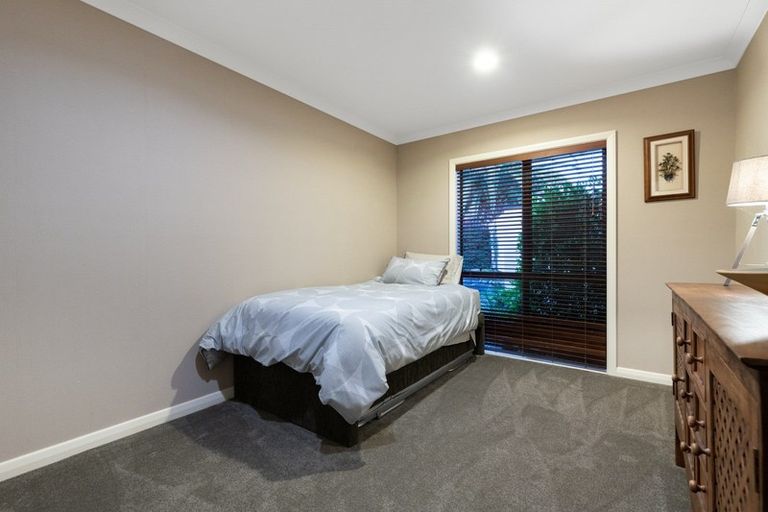 Photo of property in 2 Eyres Place, Ohauiti, Tauranga, 3112