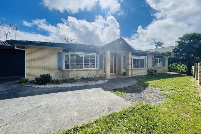 Photo of property in 53 Stratford Road, Manurewa, Auckland, 2105