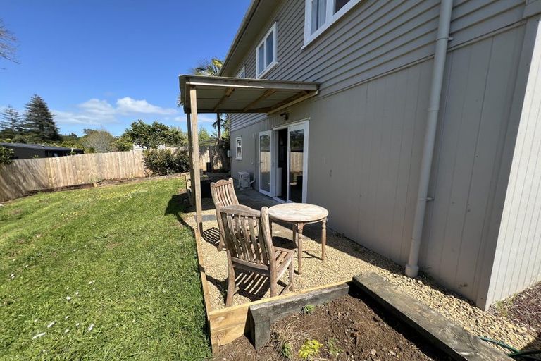 Photo of property in 43 Awatere Street, Clover Park, Auckland, 2023