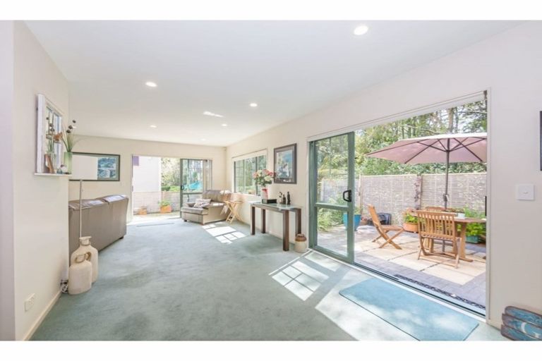 Photo of property in 13l Eban Avenue, Hillcrest, Auckland, 0627