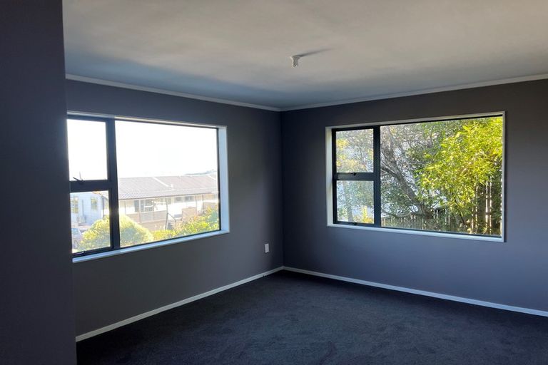 Photo of property in 21 Gurkha Crescent, Khandallah, Wellington, 6035