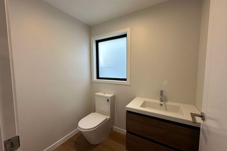 Photo of property in 36c Oxford Crescent, Ebdentown, Upper Hutt, 5018