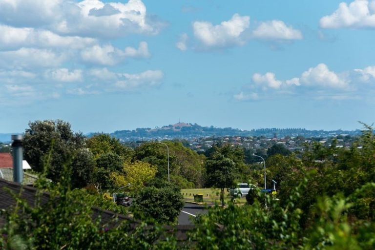 Photo of property in 1/161 Whitford Road, Somerville, Auckland, 2014