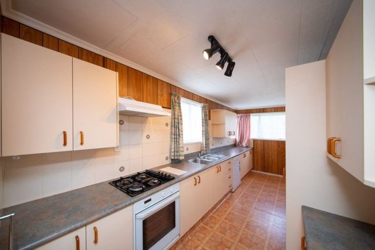 Photo of property in 71 Andrew Avenue, Roslyn, Palmerston North, 4414